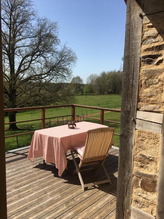 Gite Fleurs D'Esse Hotel Saint-Paul-la-Roche Bagian luar foto